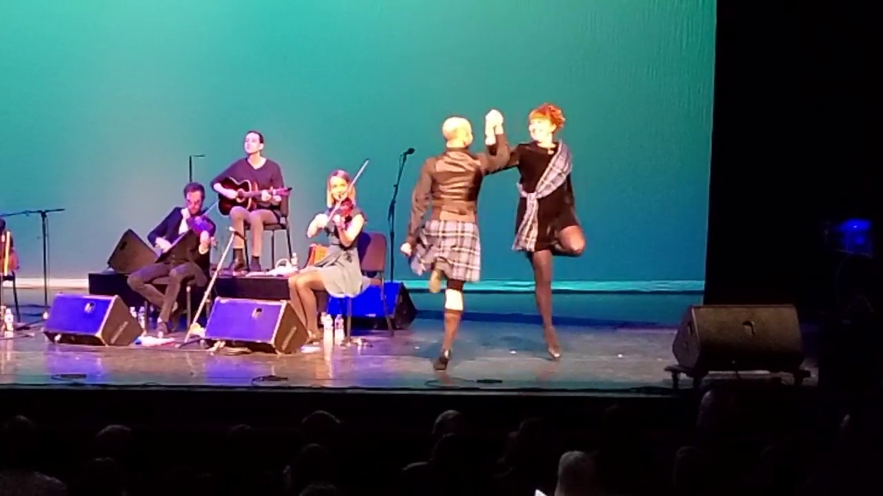 Bluegrass Ceili Academy performs with The Chieftains