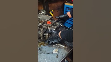 Vauxhall M32 rebuild #vauxhall #vxr #m32 #gearbox