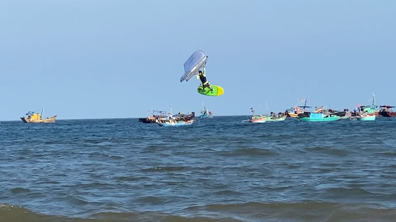 Wingfoil Raley RAW wingfoil session at Malibu(MuiNe) , raley training, day3. - YouTube