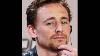 The Red Necklace - Read by Tom Hiddleston - CD 1 Track 1