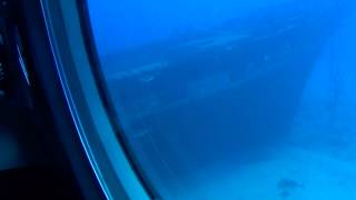 20130530 Hawaii Submarine Underwater Tour 2 - Sunken Ship and Fish