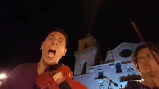 Compare Turiddu... e scompare Turiddu