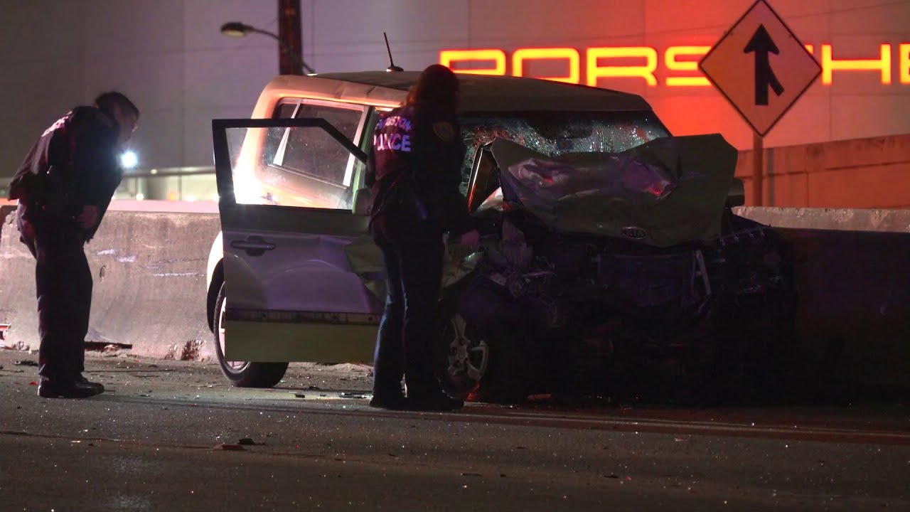 Freeway reopens after deadly crash in west Houston - YouTube