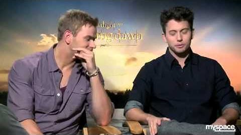 Breaking Dawn P2 Press Junket - Robert, Kristen, Taylor and Cast on My Space Interview