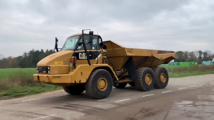 Testing dumper: Caterpillar 725, year 2011 (Refnr. BM3101) - YouTube