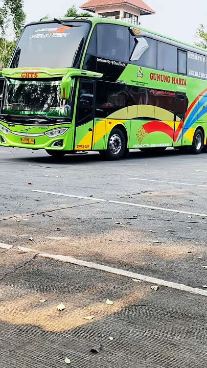 Gunung harta double decker tujuan malang angkatan sore dari terminal poris #gunungharta #ghts