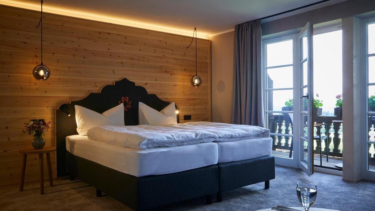 Aschbacher Hof, FeldkirchenWesterham, Germany YouTube