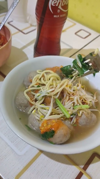 apapun makanannya minumnya ......