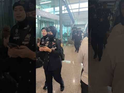 Impressive Malaysian Security Detail Descends KLIA Hijrah Travel Kualalumpur Airport Malaysia