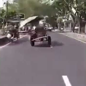 Detik detik kuda 🐎 terlepas versi lagu ngir ra minggir tabrak