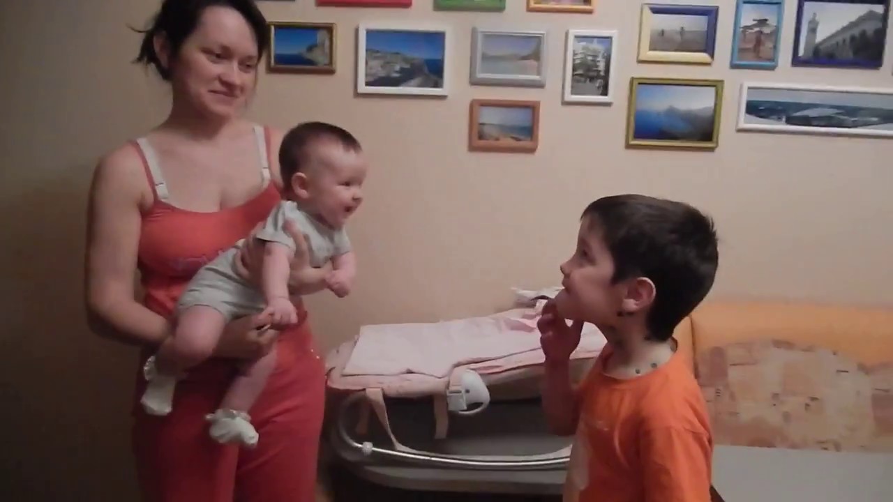 Настю ебут в машине Настю ебут в машине