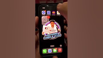 How to turn on or off Airplane Mode on iPhone 13 in Two Ways #shorts