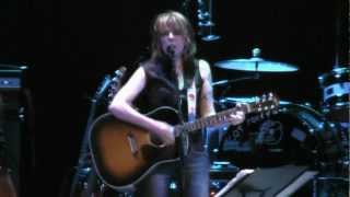 Watch Lucinda Williams Jambalaya on The Bayou video