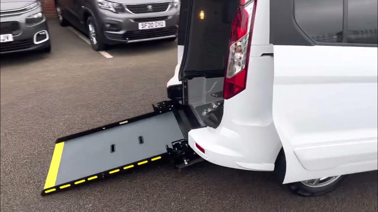 Ford Grand Tourneo Connect 1.5 TDCI Titanium Wheelchair Accessible