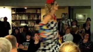 BRAZILIAN DESIGNER LANA JUNQUEIRA NEUMEYER.flv