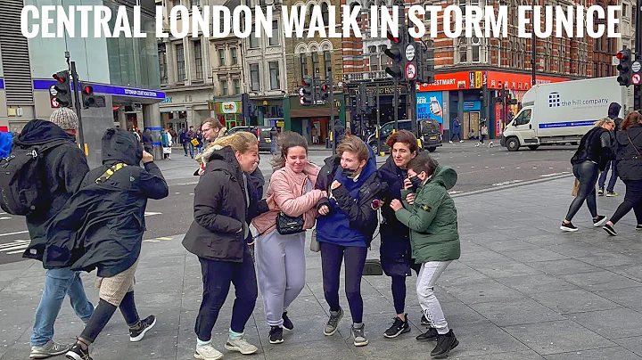 London Walking Tour | Storm Eunice Londoners blown...