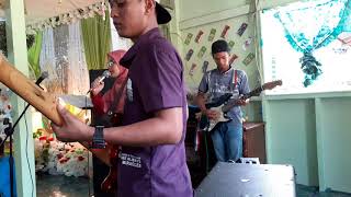 Download Lagu Terusan band  lagu ella MP3