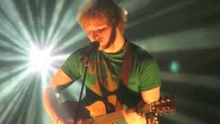 Ed Sheeran - Small Bump at the Perth concert