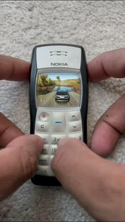 Playing Forza Horizon 4 on a Nokia phone