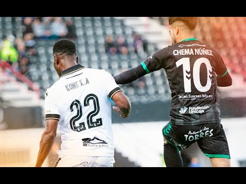 (2-2) El Ceuta resiste con uno menos en una batalla bajo la lluvia contra el Antequera