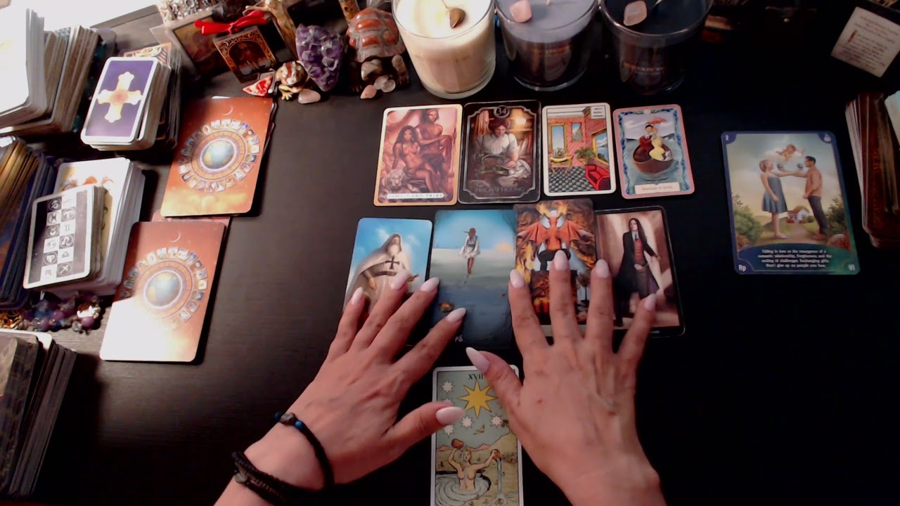 PICK A CARD | ΤΙ ΣΚΕΦΤΕΤΑΙ ΓΙΑ ΕΣΕΝΑ Ο ΑΝΘΡΩΠΟΣ ΠΟΥ Σ' ΕΝΔΙΑΦΕΡΕΙ?