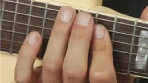 1st Inversion Octave Up of E Major Guitar Chord on the Bottom Strings : Guitar Chord Dictionary 23