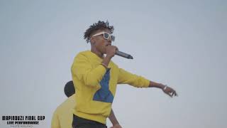 Harmonize apigwa za uso na kundi la mute sound Zanzibar kwenye fainal ya mapinduzi cup