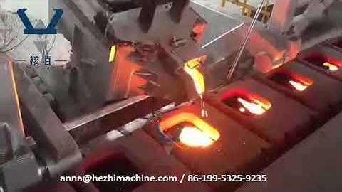 Green sand casting pouring line for vertical flaskless molding machine