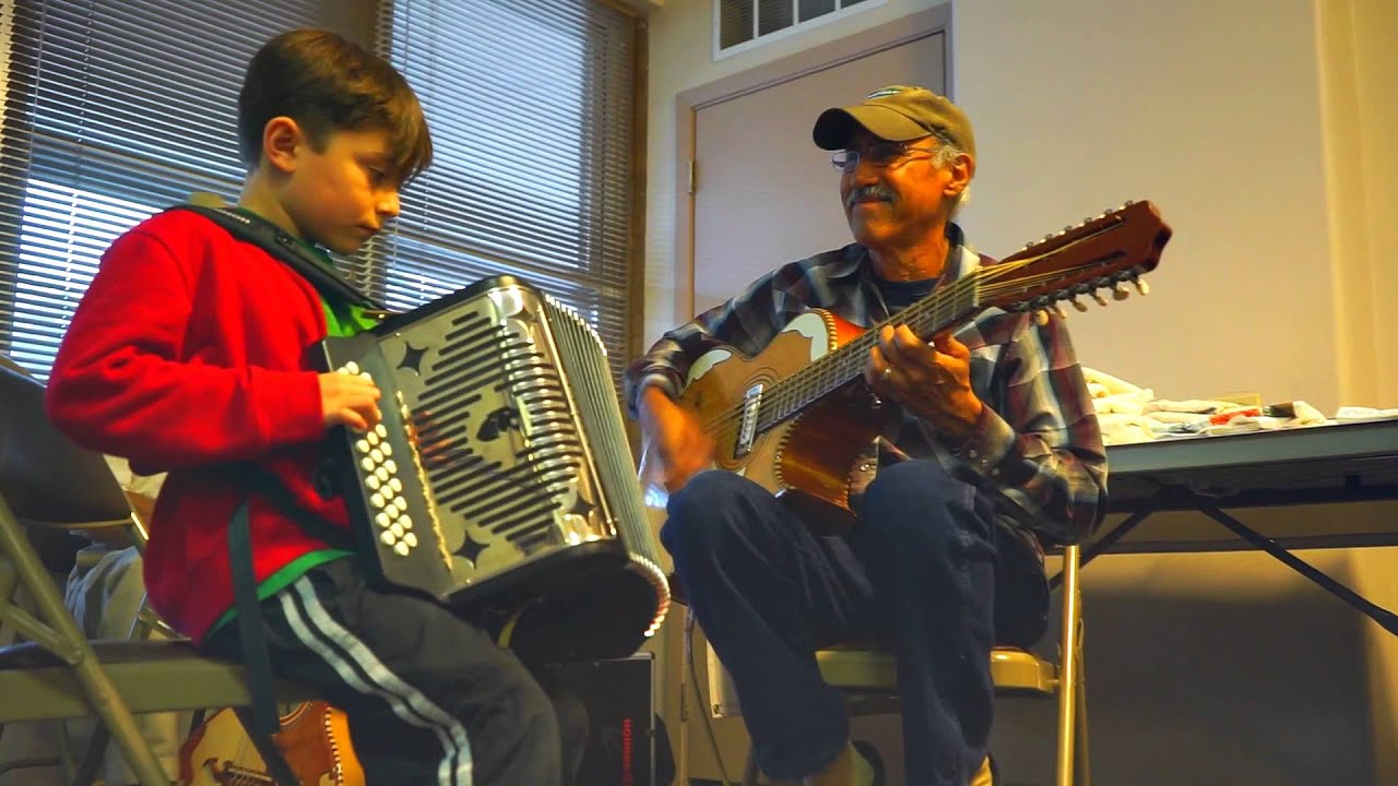 Joaquin & Ramon Rabbit Sanchez @ CHT Bajo Sexto Open House 2015 - YouTube