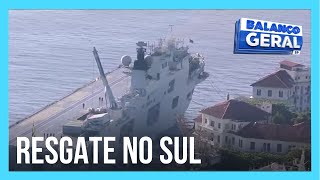 Marinha envia maior navio de guerra da América Latina para ajudar RS