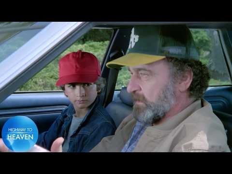 Mark Bails Out a Troubled Kid | Highway to Heaven