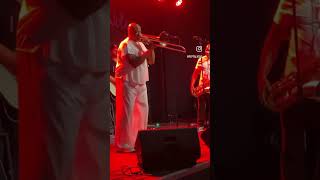 TAE BEEZZ OUTSIDE AT PERFECT NOTE ATL CELEBRATING  JEFF BRADSHAW!!