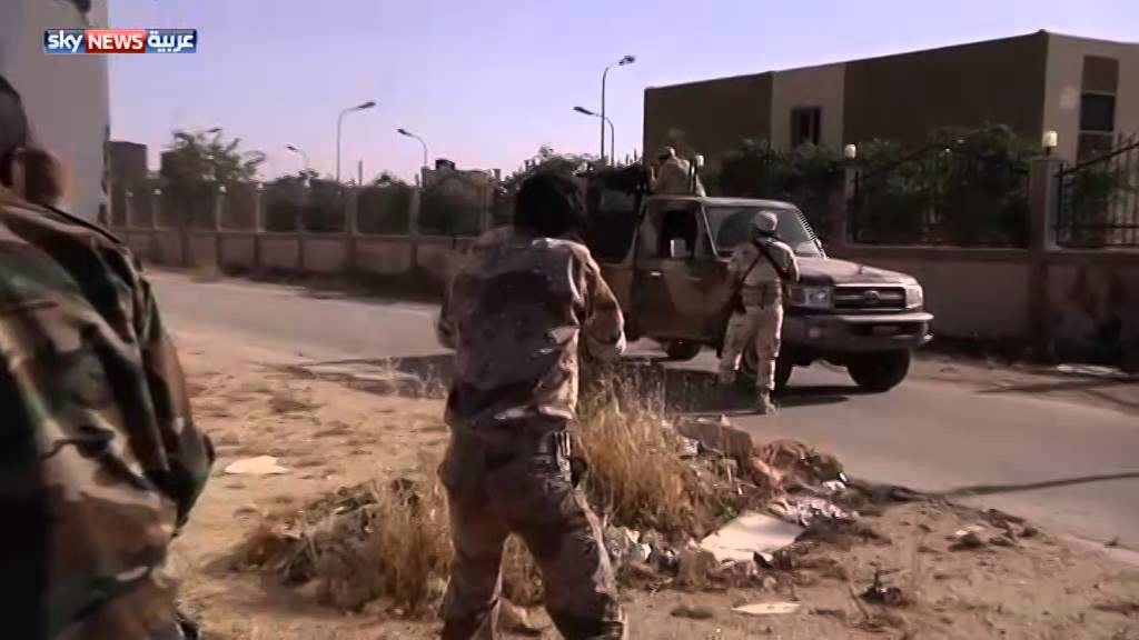 الجيش الليبي يسيطر على مواقع للمتشددين ببنغازي