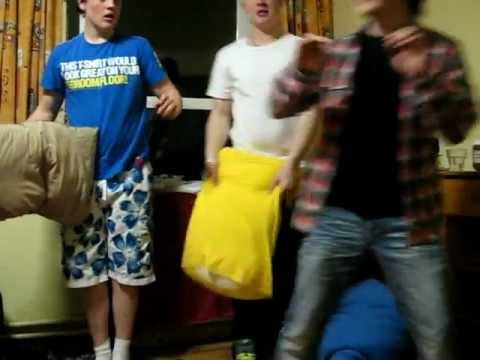 Epic Pillow Fight/Beating !!! Part 1 (Dylans Beati...