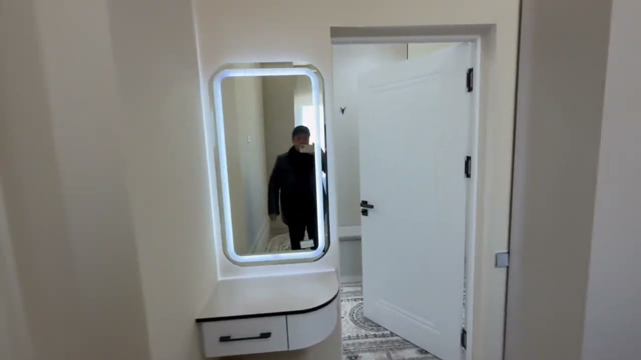 УРГАНЧ ШАХАР МАРКАЗИДА ЯНГИ ДОМНИ 6,ЭТАЖИДА  2-хонали 67м2  Квартира 57минг$  978534040 