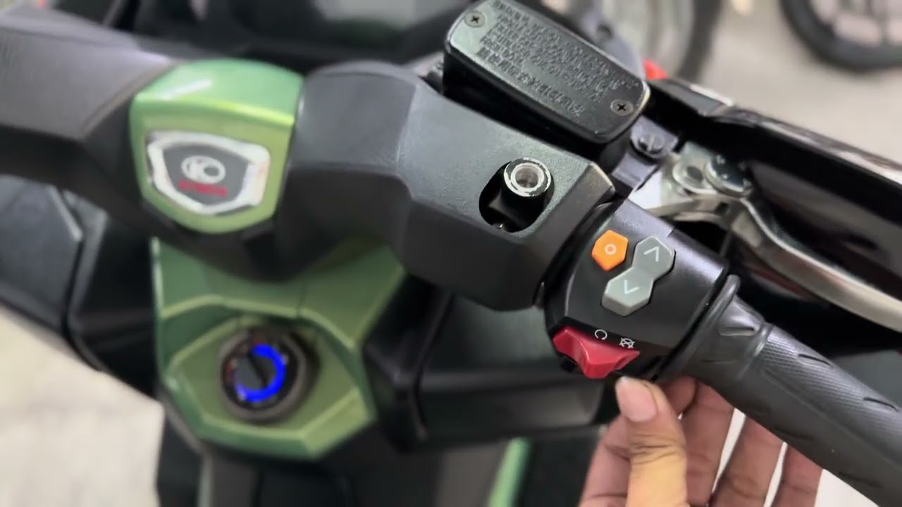 Kymco Xciting S350 tay ga PKL đầy đủ công nghệ lái an toàn