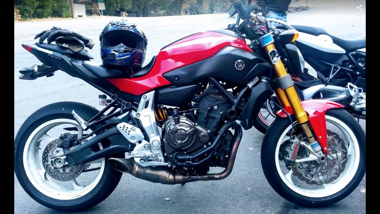 Palomar Downhill Slalom course. Yamaha FZ07 with Brembo