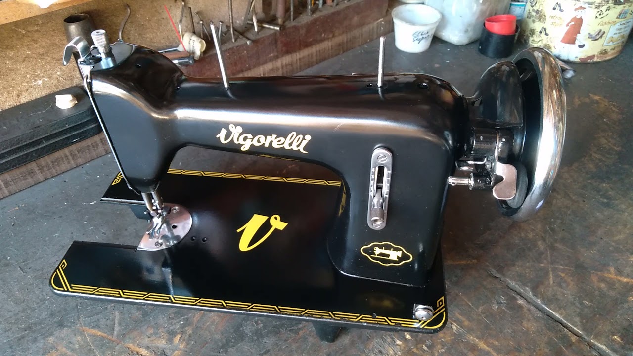 Como colocar a arruela de fricção do volante da máquina de costura corretamente