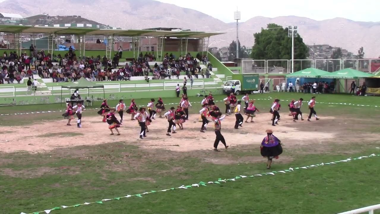 ASOCIASION CULTURAL DE ARTE POPULAR LOS ANGELES - HUAYLASRH MODERNO / Concurso de Danzas Tiabaya