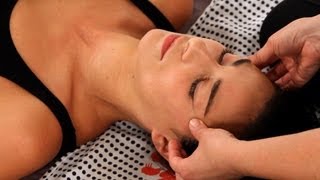 How to Give a Face Massage | Shiatsu Massage