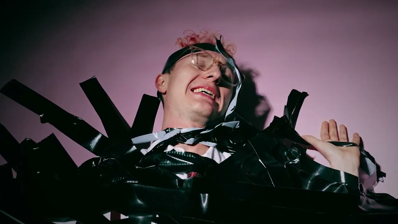 Watch Pink Footage - Stuck on YouTube Watch Pink Footage - Stuck on YouTube