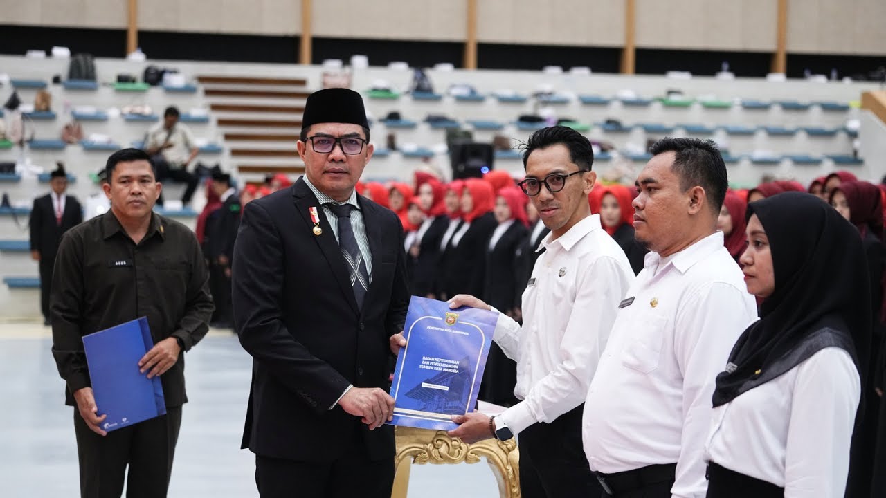 Pelantikan Jabatan Administrasi, Jabatan Fungsional &Penyerahan SK PPPK Paruh Waktu Pemkot Samarinda