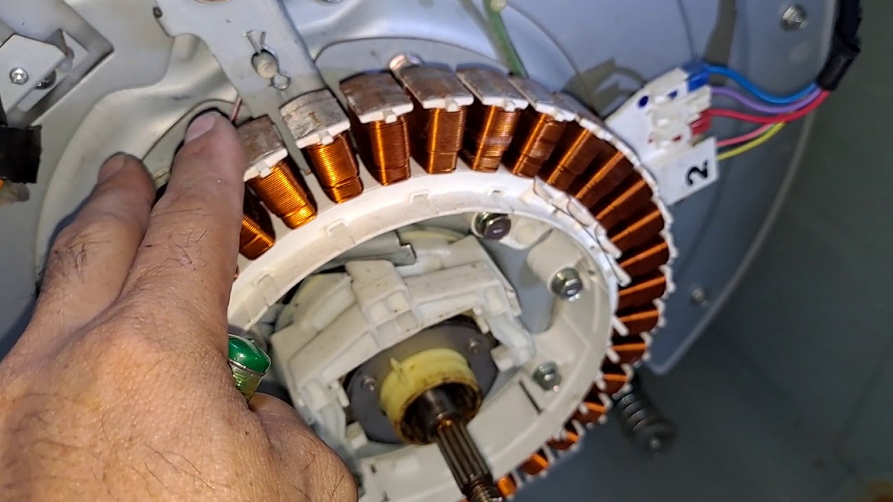 ช่างแมวตรวจเช็คซ่อมเครื่องซักผ้าฝาบน TOSHIBAรุ่น AW-SD120STอาการซักไม้ได้ปั่นหมาดได้โค๊ชขึ้น EC5 EP1