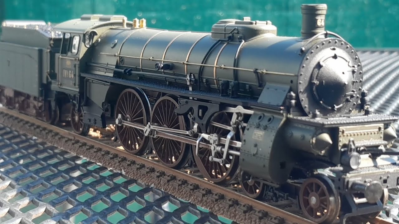 LILIPUT HO 104010 蒸気機関車 Badische IVh L104030.jpg