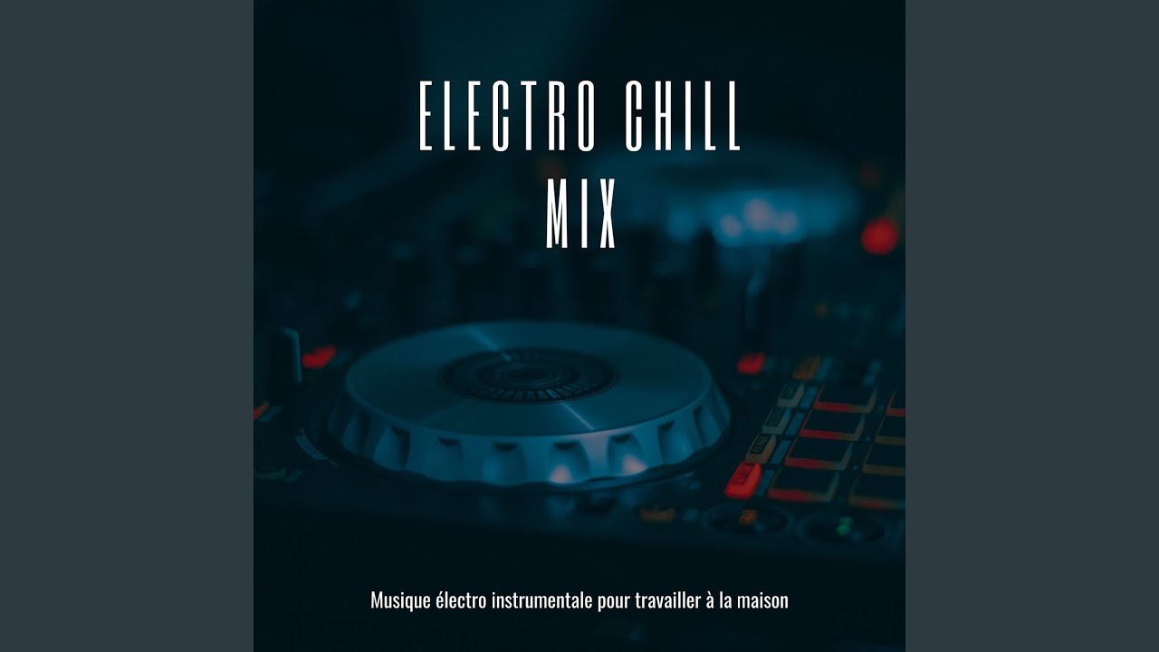 Bruit Rose Dj Scott Shazam He is populary known as yoyo and also that is the name of his band. shazam