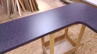 L型カウンターテーブル　石目調メラミン化粧板でオーダーメイド