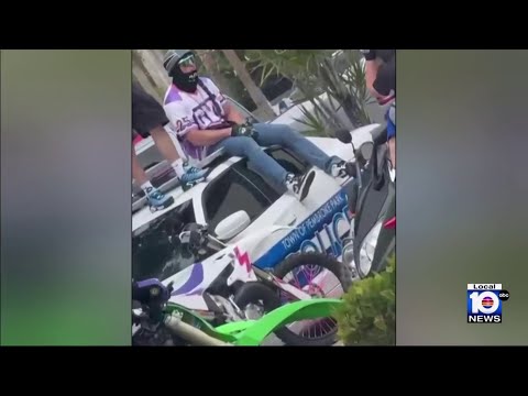 Videos show vandals badly damaging Pembroke Park police vehicle