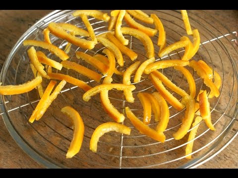 Recette de Lanières d'écorces d'oranges confites
