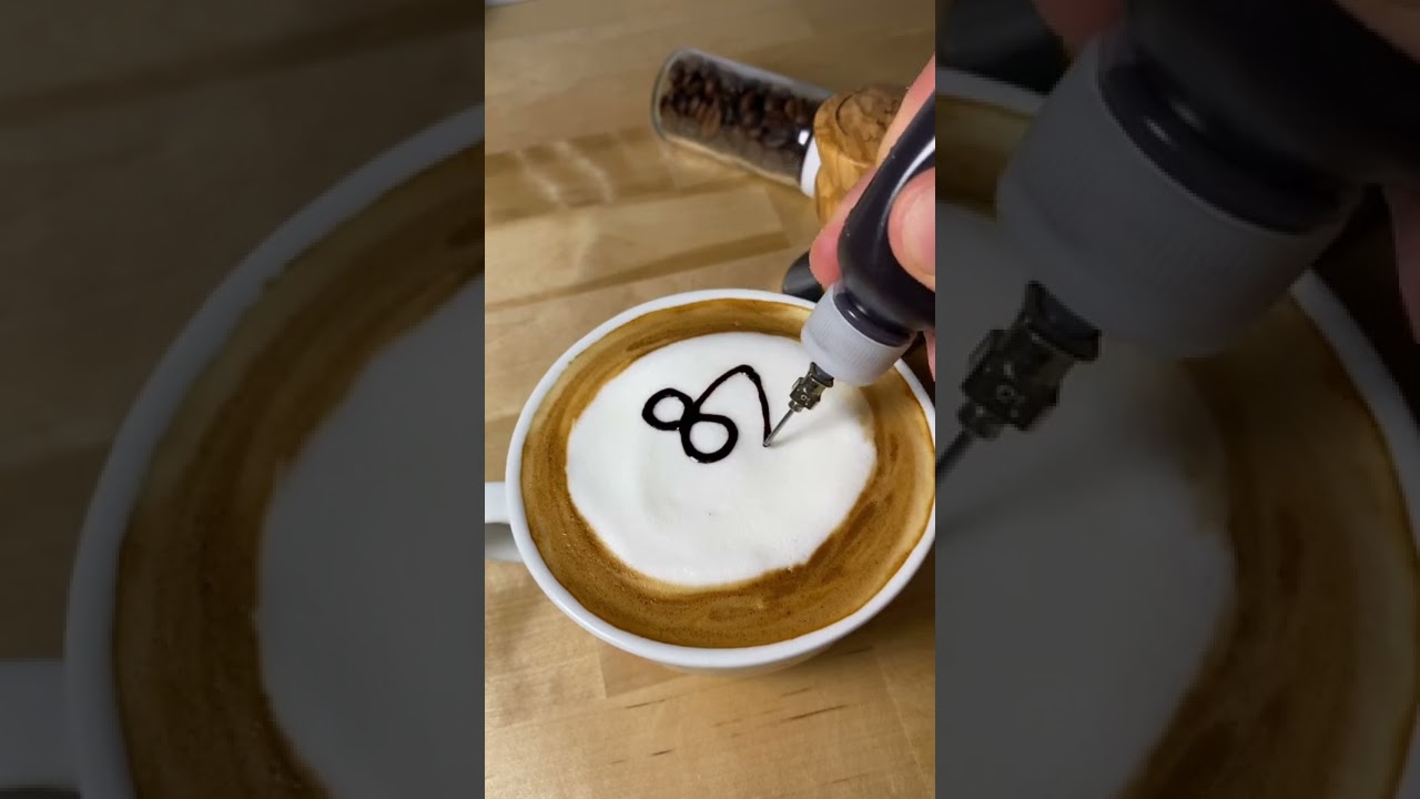 Arte latte de ratón simple👌
