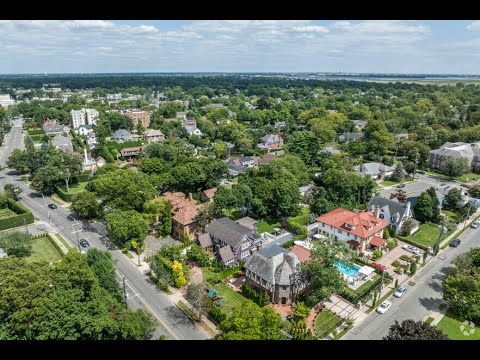 Living in Woodmere, NY: The Ultimate Local Guide | Homes.com